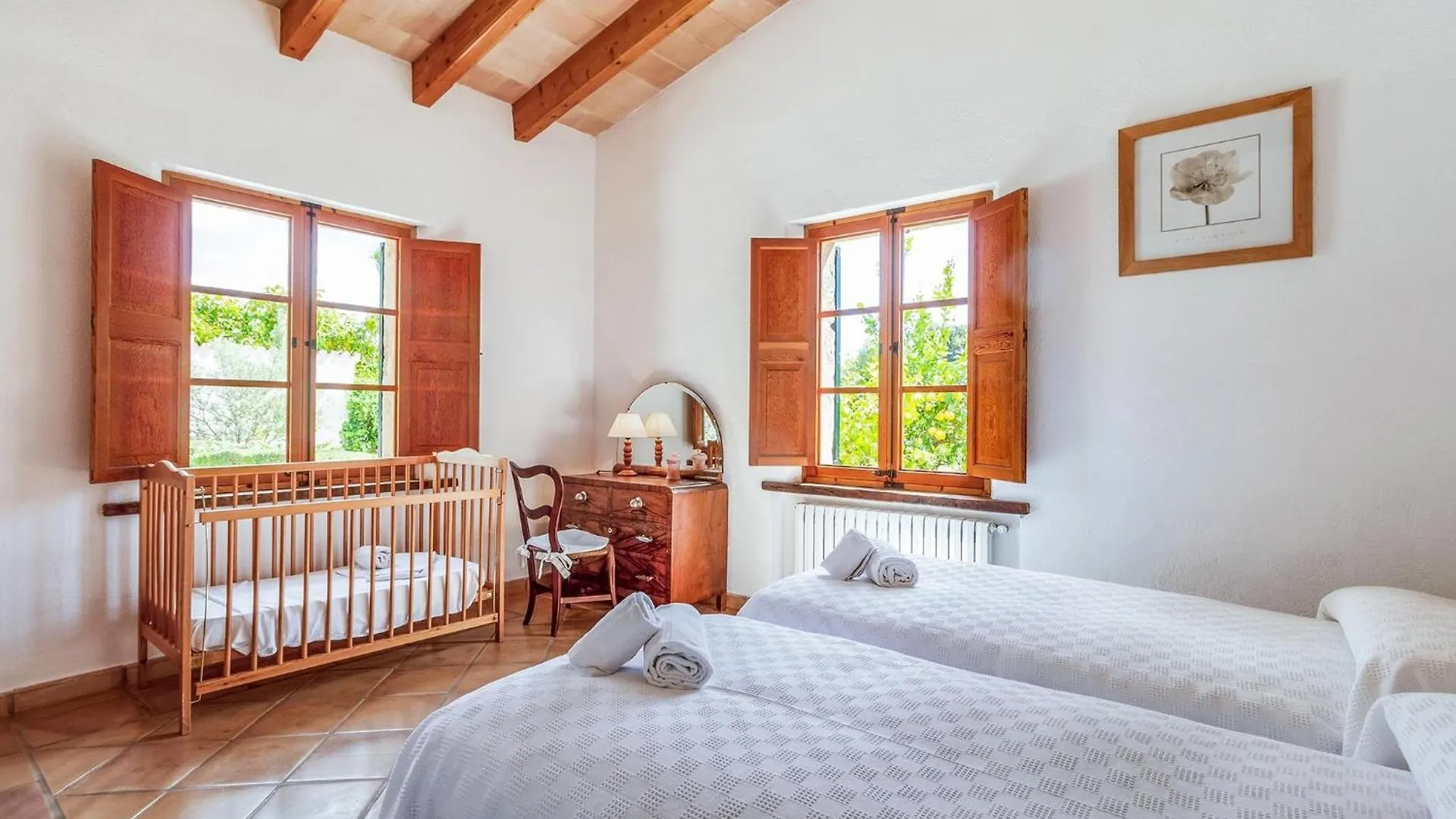 Traditional Pollensa Villa 3 Bedrooms Villa Rellafonta Mountain Views Short Drive To Town Beach 0*, 포엔샤