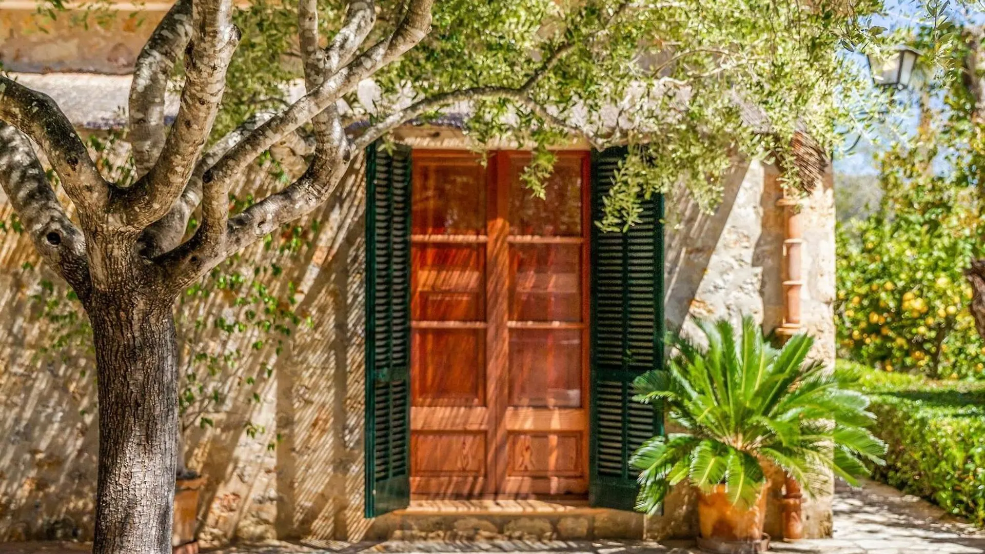 Traditional Pollensa Villa 3 Bedrooms Villa Rellafonta Mountain Views Short Drive To Town Beach  Pollença